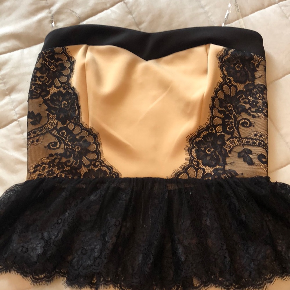 Tan and black love culture crop top EUC sz M